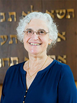 rabbi_emerita_lader_250